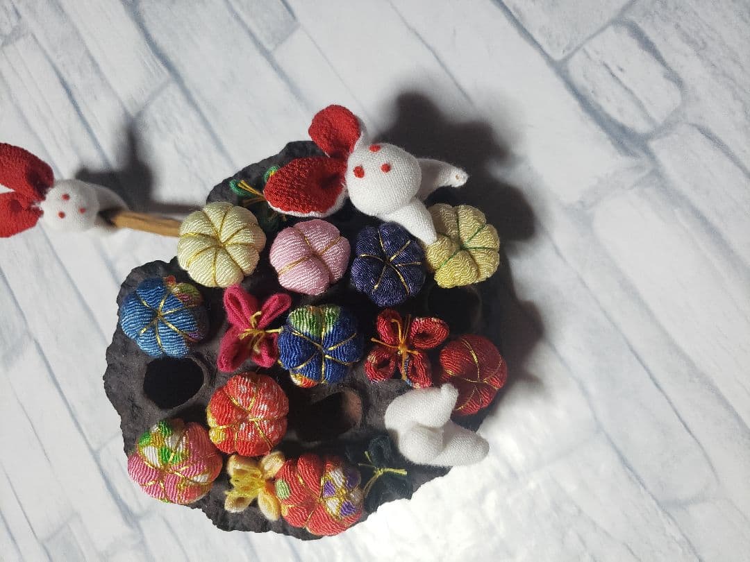 ハンドメイド　くくり花1350個＋ビーズ付きくくり花300個　セット
