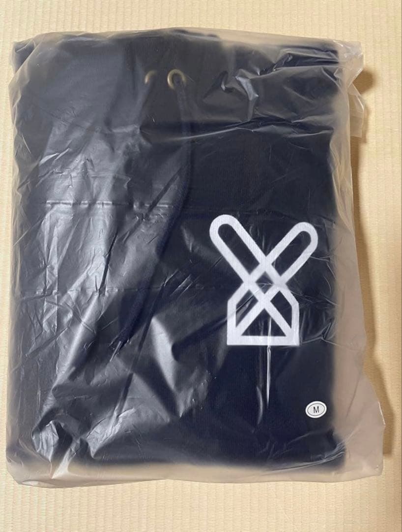 SCHLITZE ネイビー パーカー M YUKI パーカー　グッズ