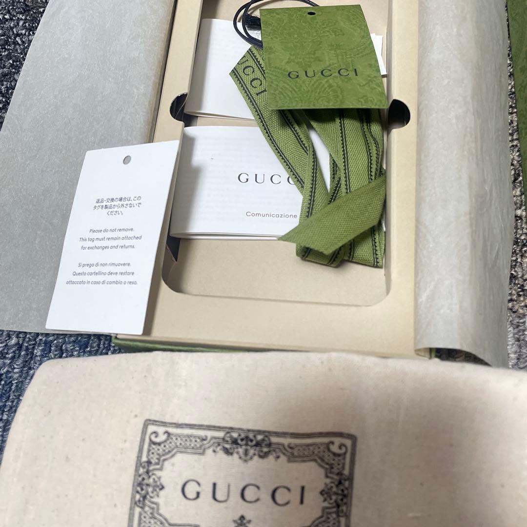 GUCCI カードポケット付き iPhoneケース　値下げ
