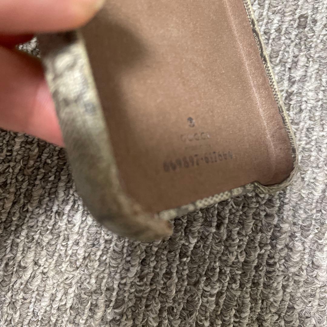 GUCCI カードポケット付き iPhoneケース　値下げ