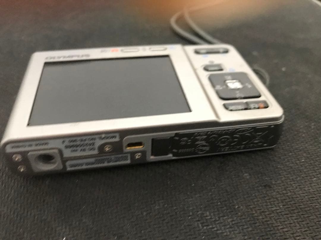 OLYMPUS FE-360 8.0メガピクセル シルバー
