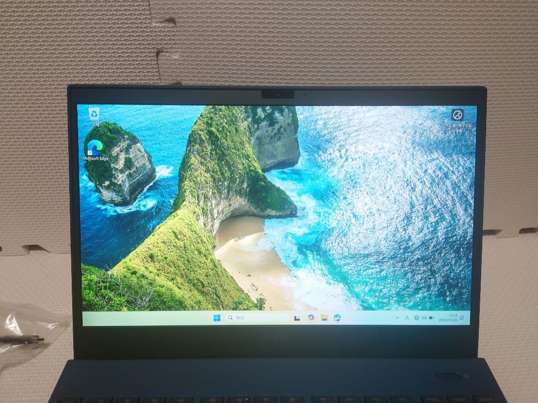 NEC Lavie Direct/i7-1165G7/16GB/約900g超軽量