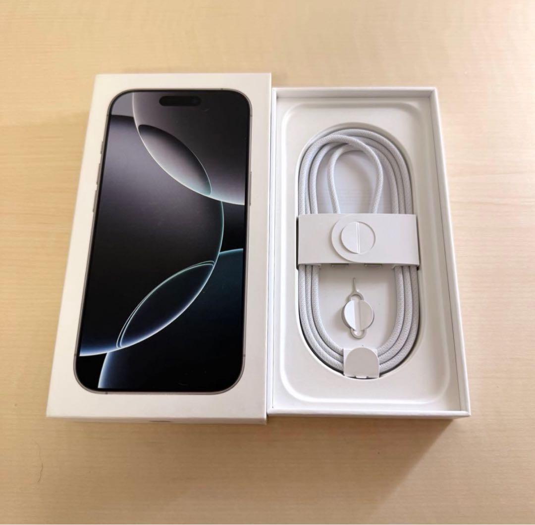 【美品】Apple iPhone 16 Proホワイトチタニウム