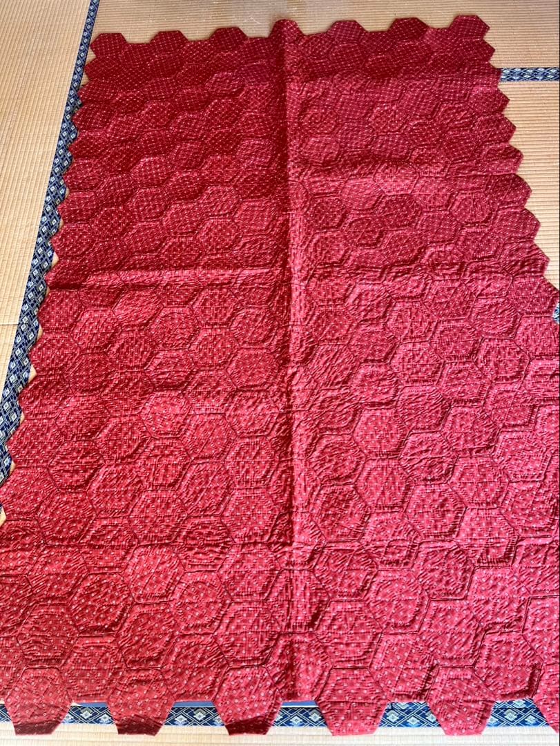 未使用品　未使用品　ハンドメイド　キルト　六角形パッチワークキルト 210cm