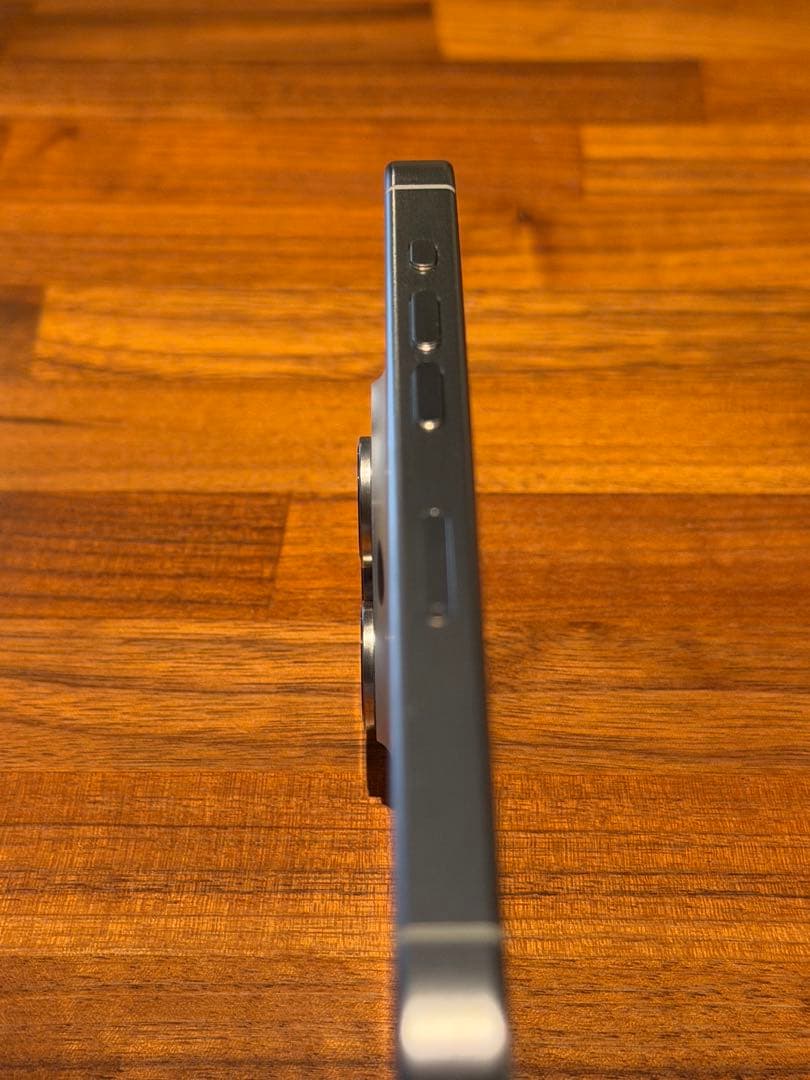 iPhone 15Pro ホワイトチタニウム 128GB SIMフリー