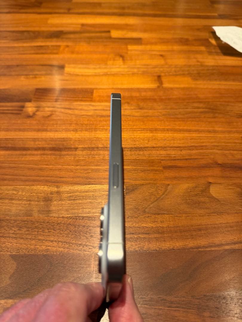 iPhone 15Pro ホワイトチタニウム 128GB SIMフリー