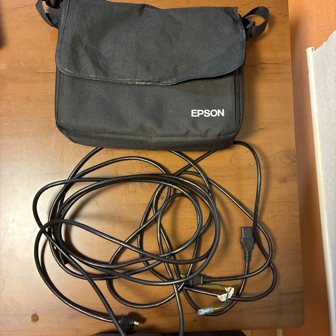 【ぴのこ】EPSON EB-W05プロジェクター・HDMIケーブル5m