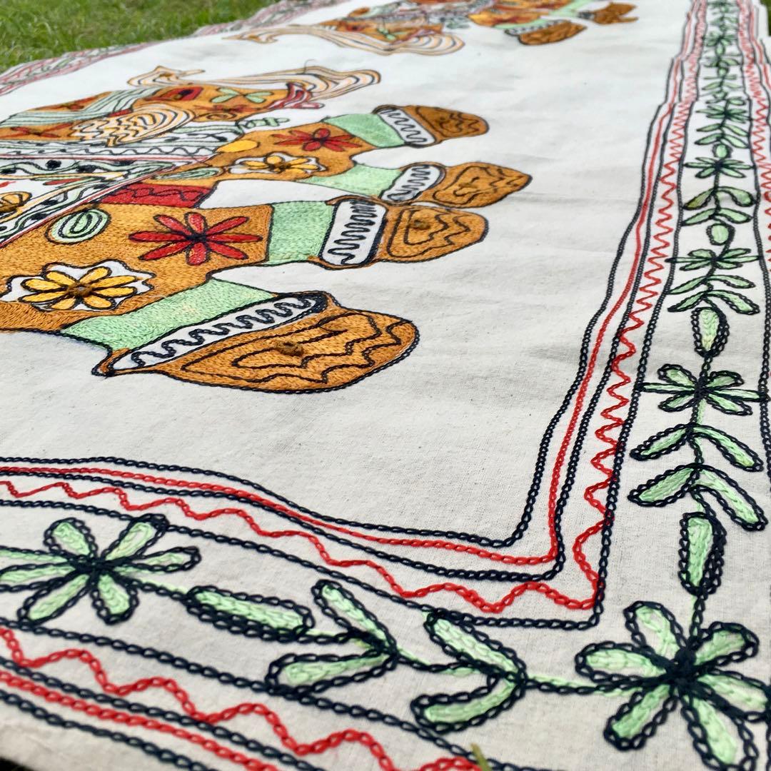 ★新品★インドハンドメイド刺繍タペストリーラグ★ビンテージ古布★ラジャスタン象★