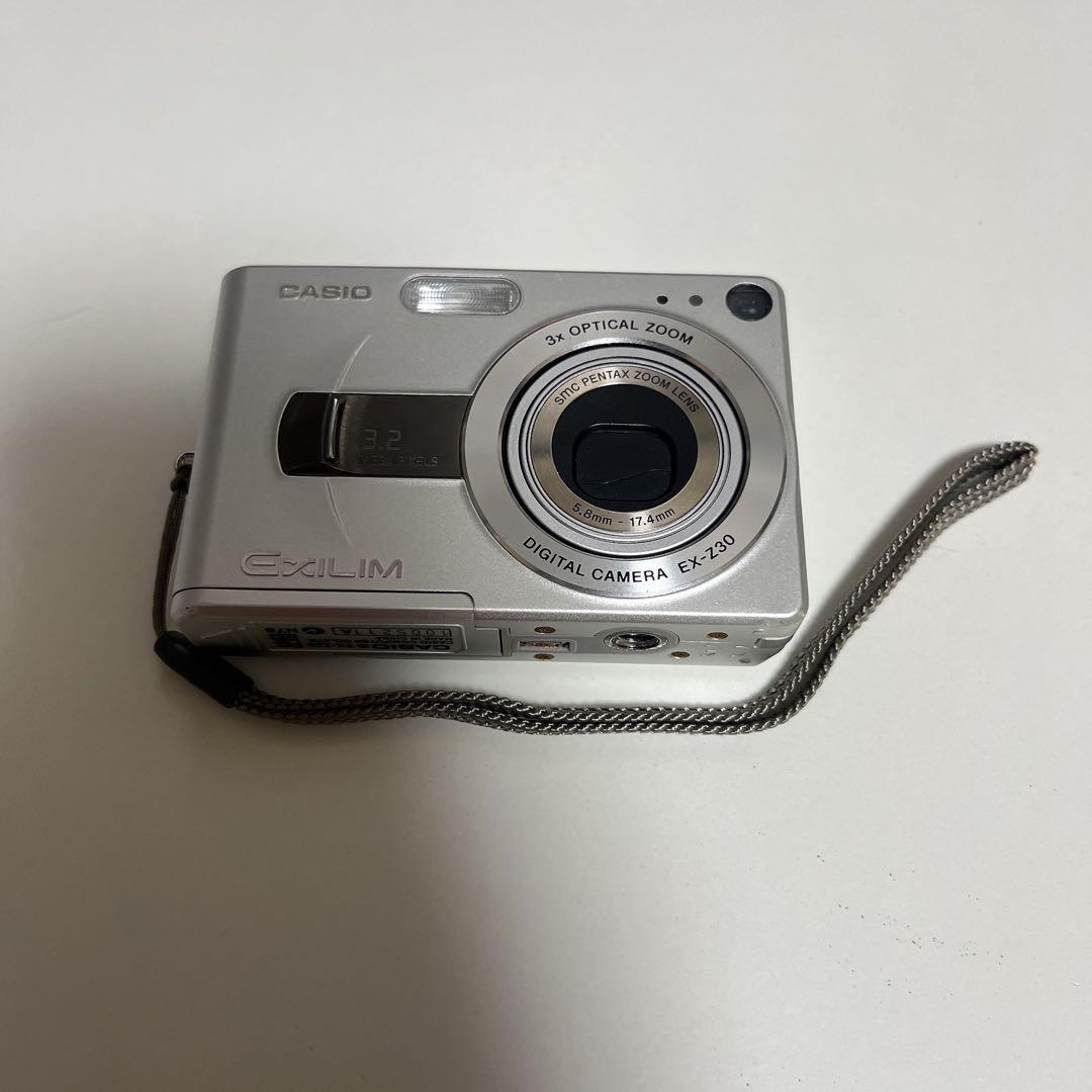 デジタルカメラ CASIO EXILIM EX-Z30