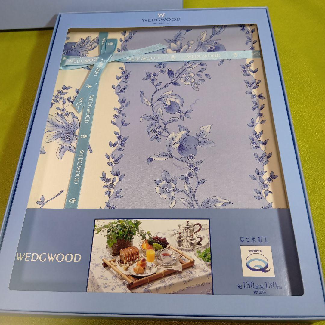 新品未使用 ウェッジウッド　テーブルクロス　ブループラム　コースター5枚付 廃盤