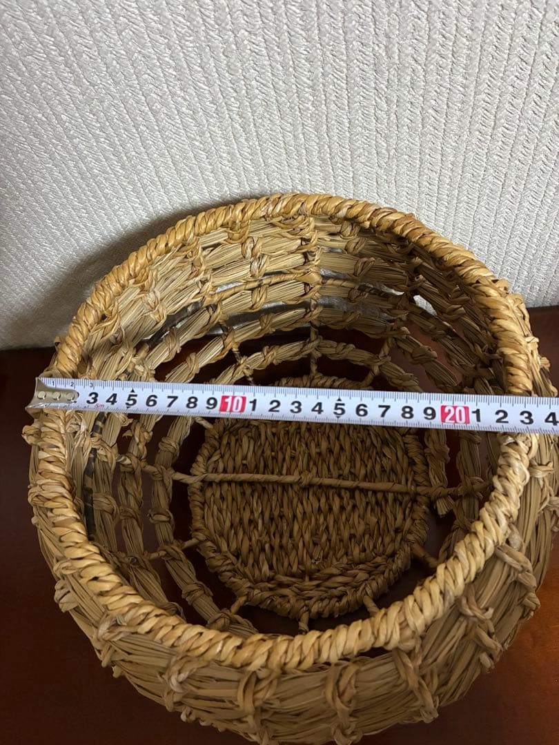 自然素材の編み込みワイヤー入り透かしかご