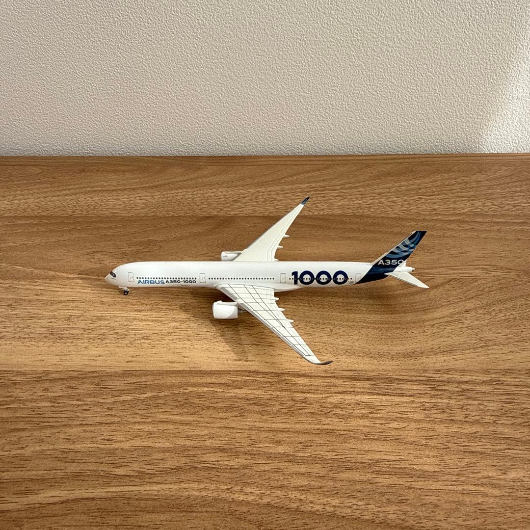 Herpa wings Airbus A350-1000 スタンド付 1/500