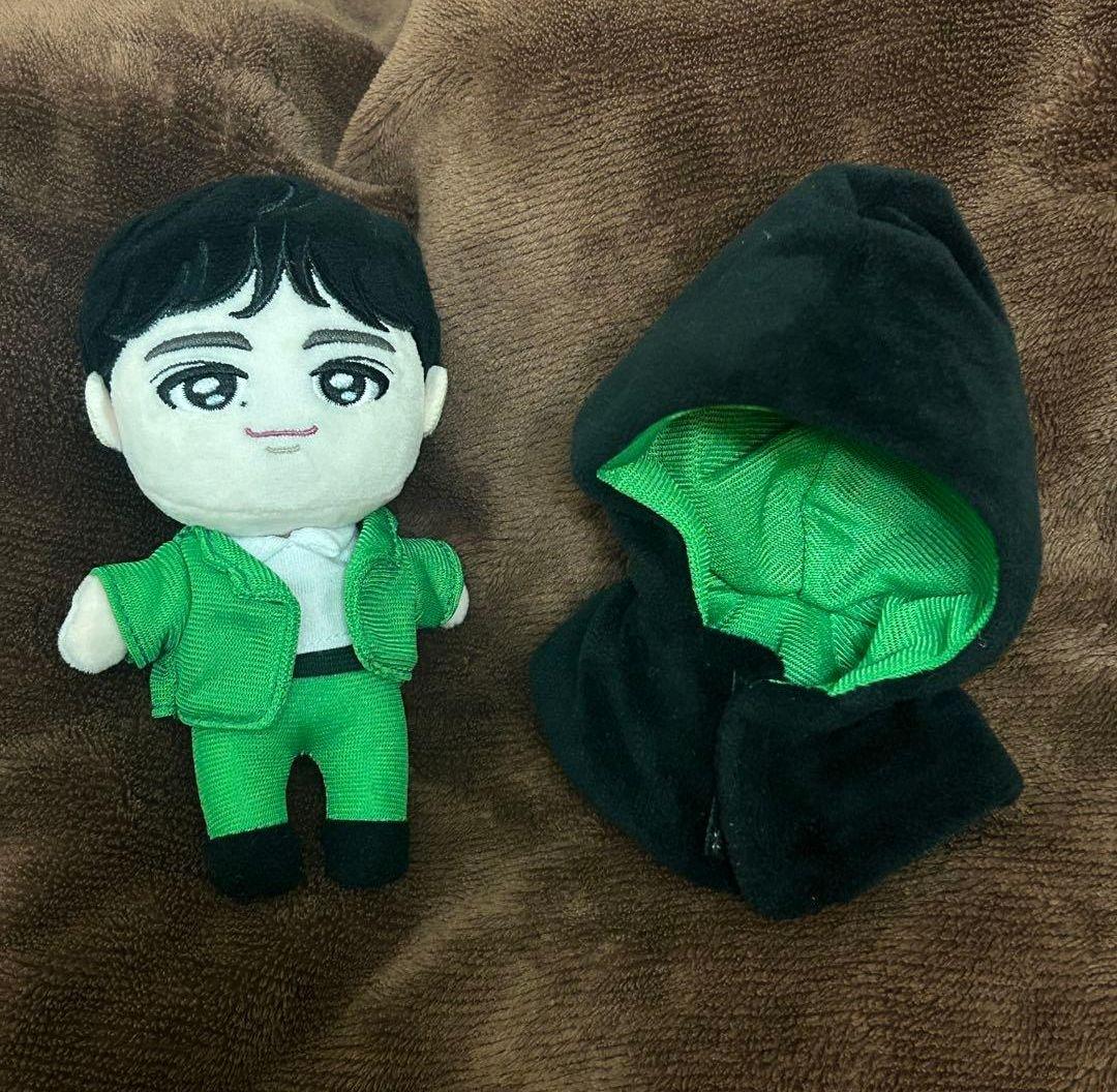 タクヤ マント付きぬいぐるみ