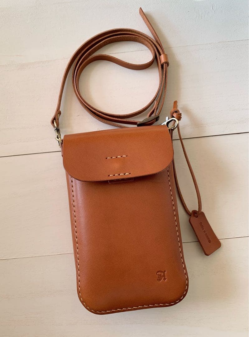 A 大きめ厚め ポシェット 栃木レザー ハンドメイド 本革 スマホポシェット