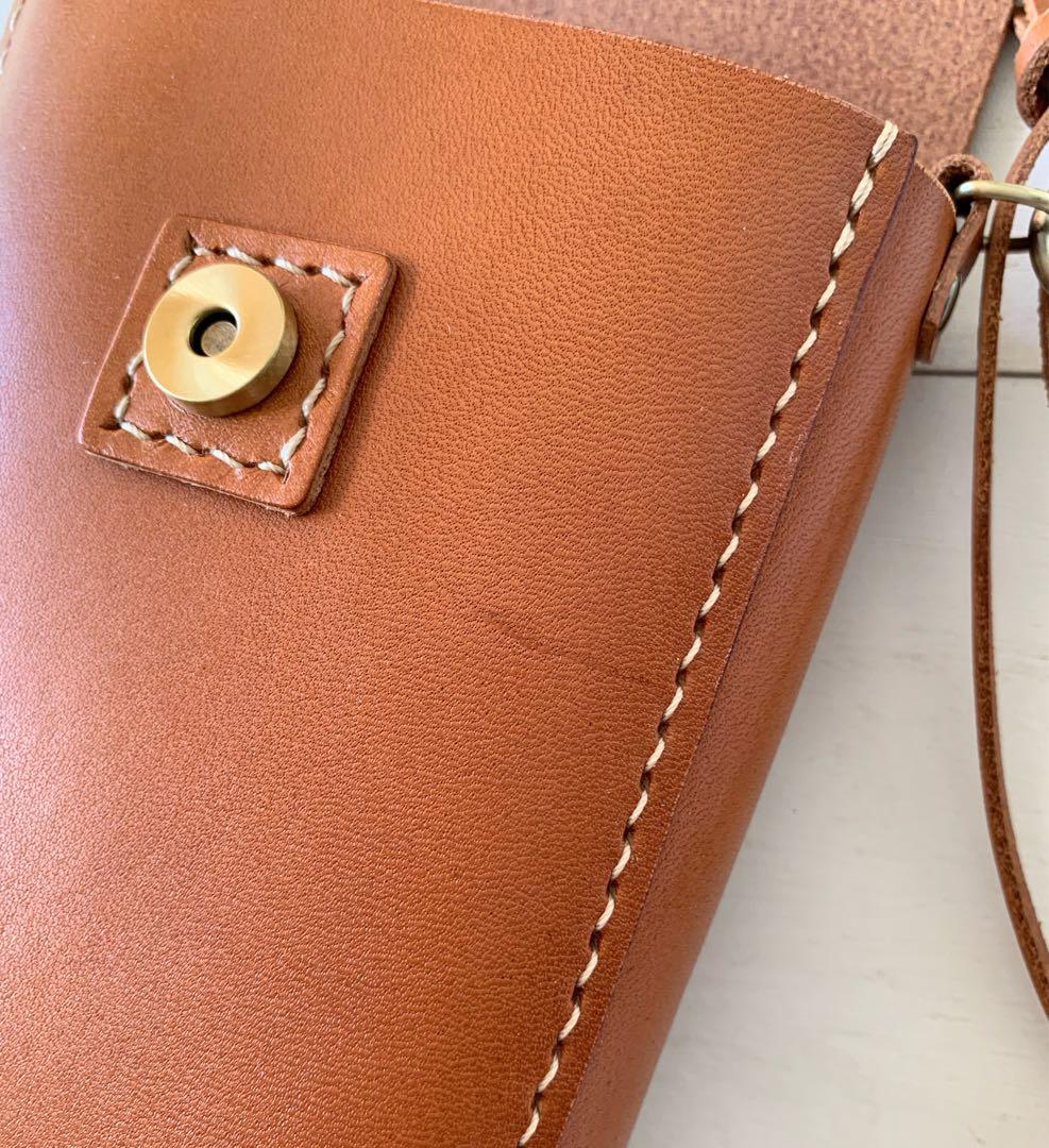 A 大きめ厚め ポシェット 栃木レザー ハンドメイド 本革 スマホポシェット