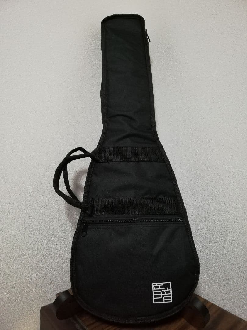 4弦アコースティックミニギター