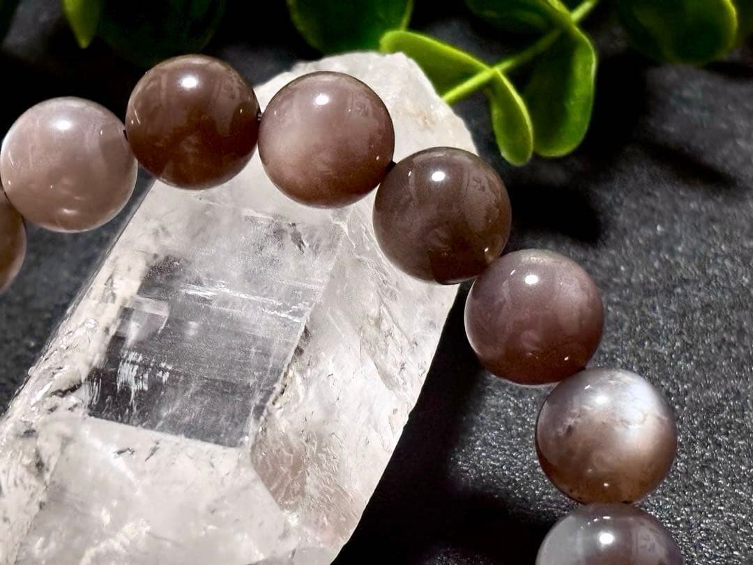 最高品質　月の女神が創造した愛の守護石　シルバーシェイドムーンストーンのブレス