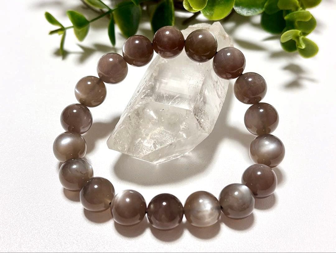 最高品質　月の女神が創造した愛の守護石　シルバーシェイドムーンストーンのブレス