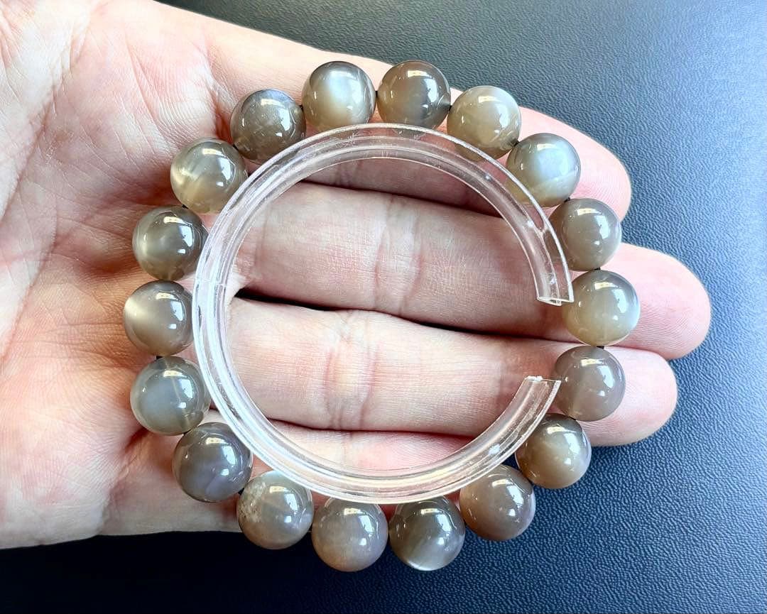 最高品質　月の女神が創造した愛の守護石　シルバーシェイドムーンストーンのブレス