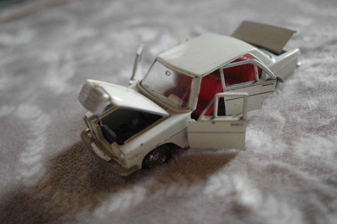 【ベルギー製】SABLON サブロン メルセデス200 ミニカー