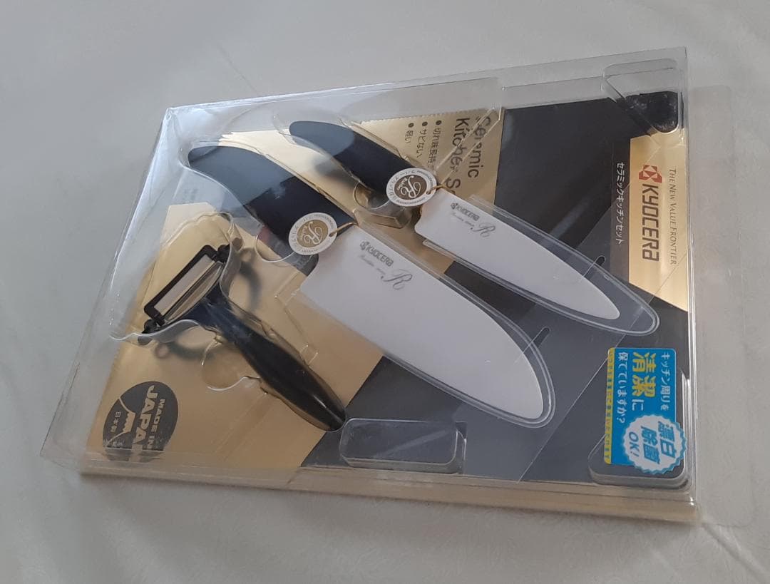 京セラ セラミック包丁 セラミックナイフ 14cm 11cm ピーラーまな板　①