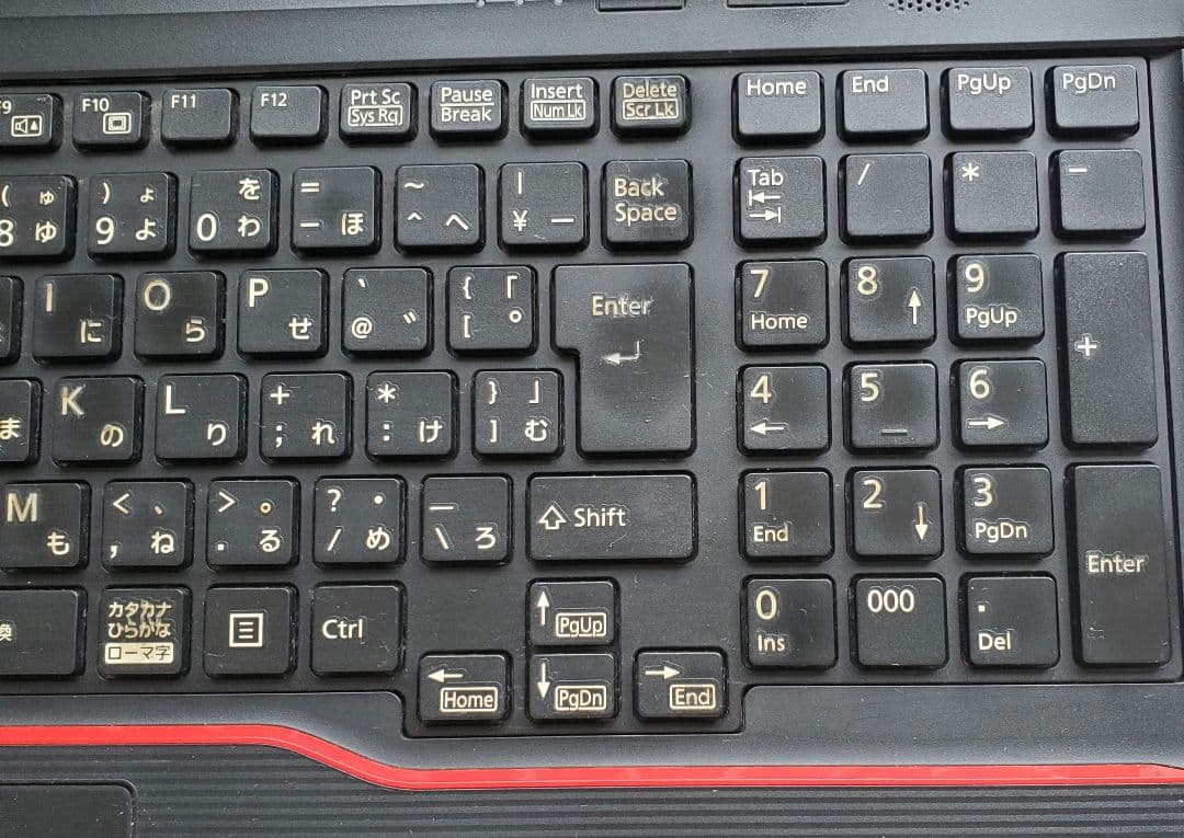 Windowsノート本体 Fujitsu Lifebook A577/HX