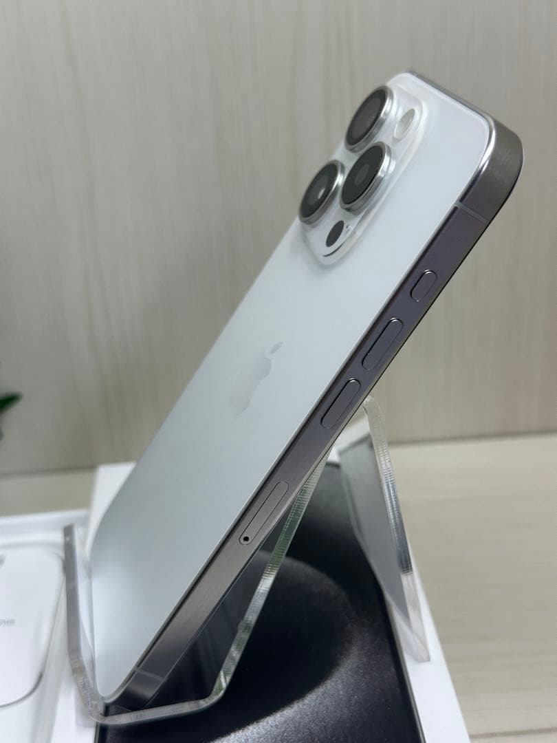 ✅✨新品同様✨ iPhone 15 Pro 128GB❣️国内版SIMフリー