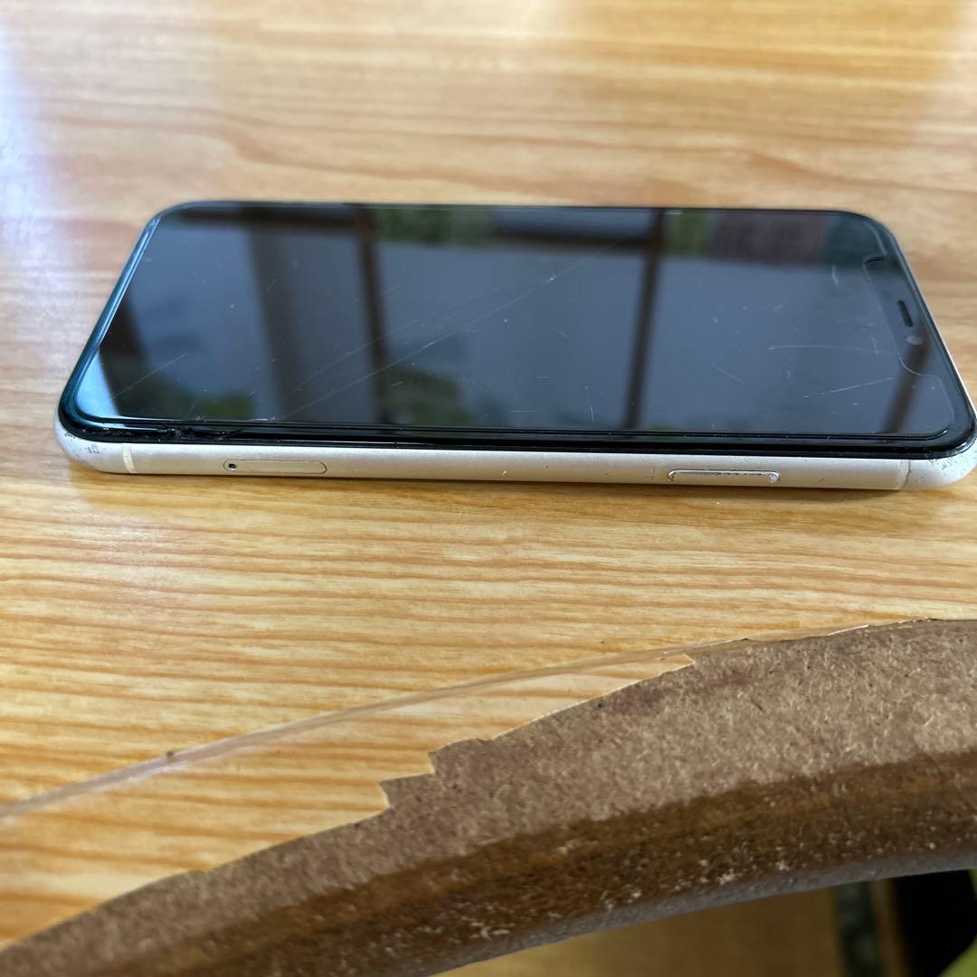 スマホ 本体 iPhone11 256GB simロックなし 白 動作確認済