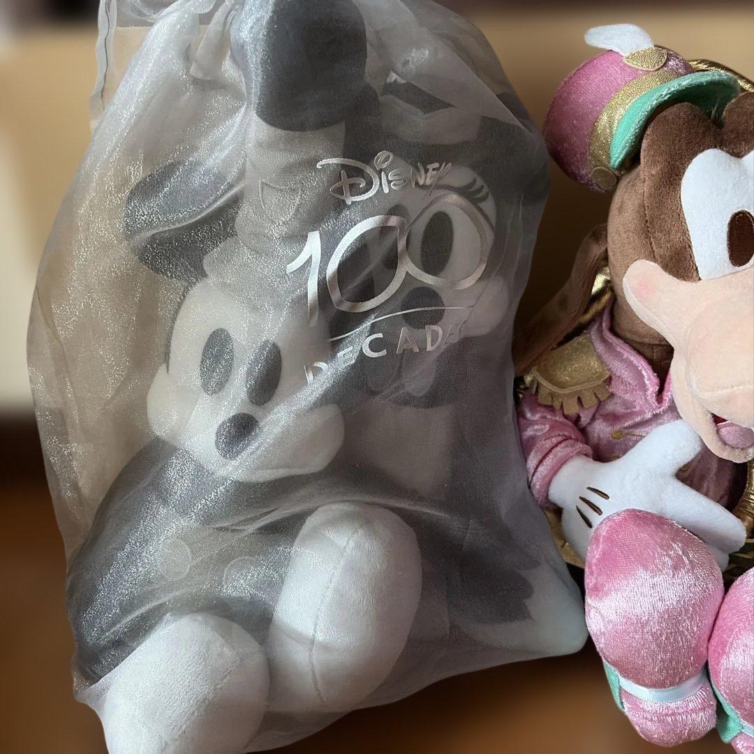 未使用　ディズニーストア　ぬいぐるみ5 体　大きさ40cmくらい　おまとめ売り