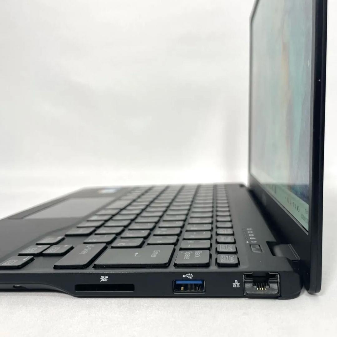 富士通 LIFEBOOK U9311F 2021PC SSD256GB パソコン