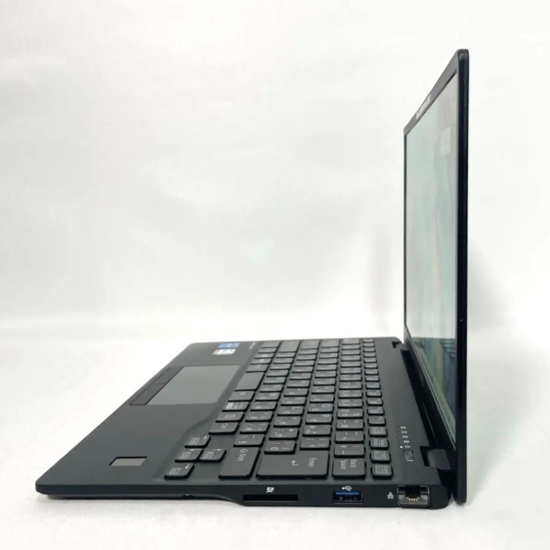 富士通 LIFEBOOK U9311F 2021PC SSD256GB パソコン