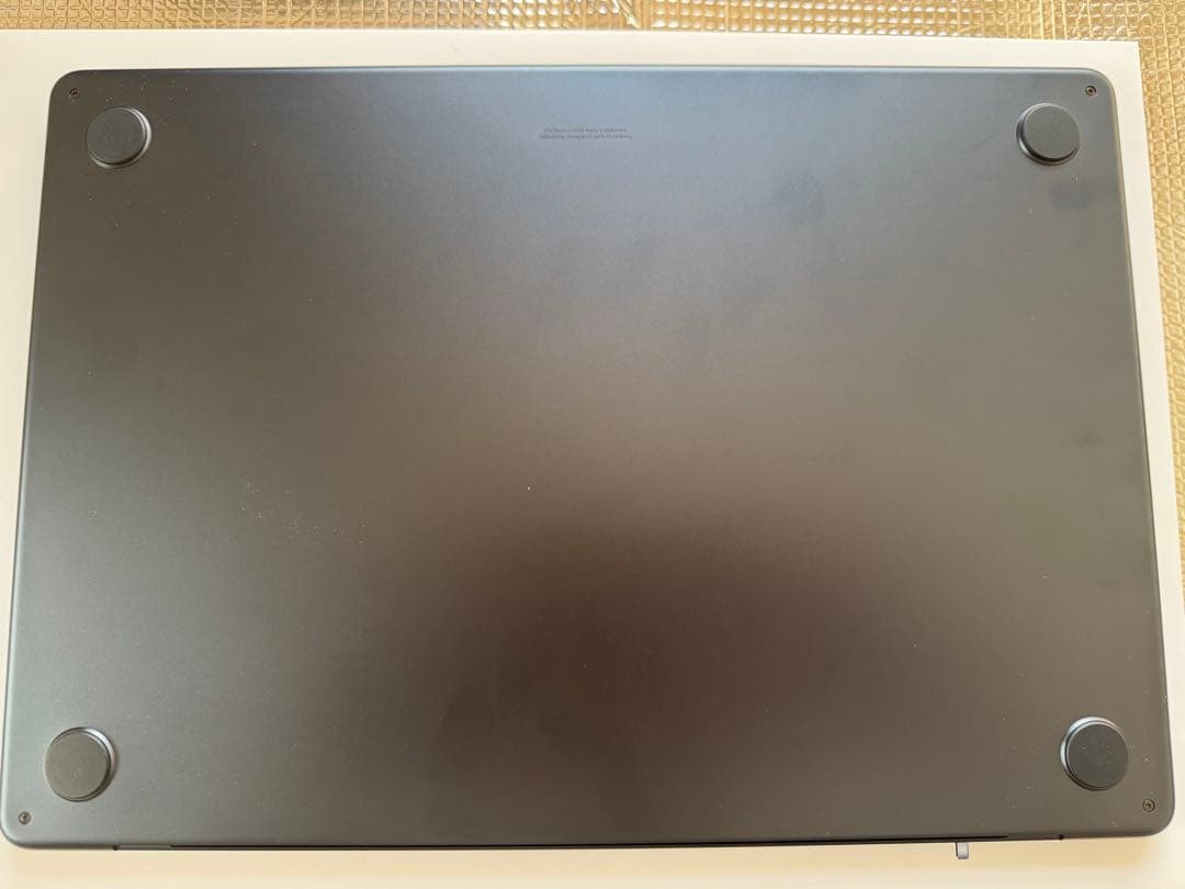 15インチ Mac Air M4 / 16GB / 512GB充放電回数：4回