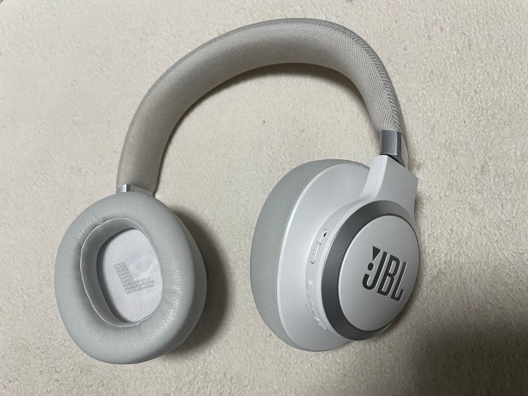 JBL ワイヤレスヘッドホン ホワイト