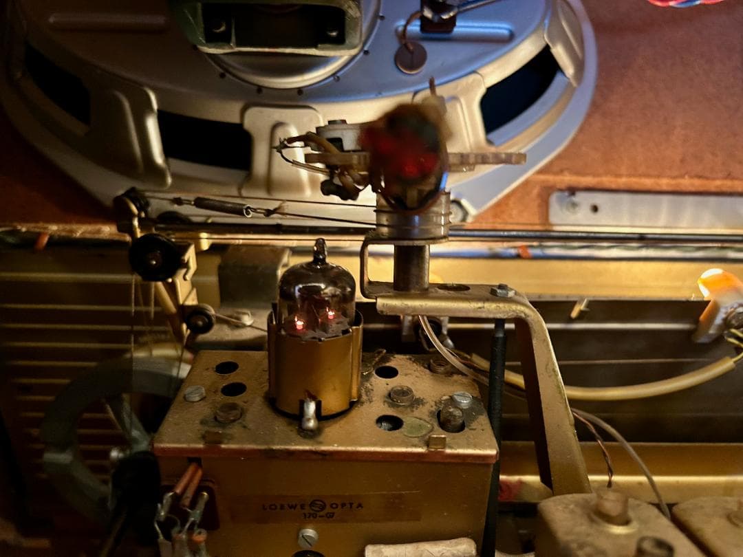 ドイツLoewe 2790W 真空管ラジオ/整備済 AM/FM/LW/AUX対応