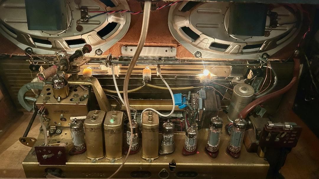 ドイツLoewe 2790W 真空管ラジオ/整備済 AM/FM/LW/AUX対応