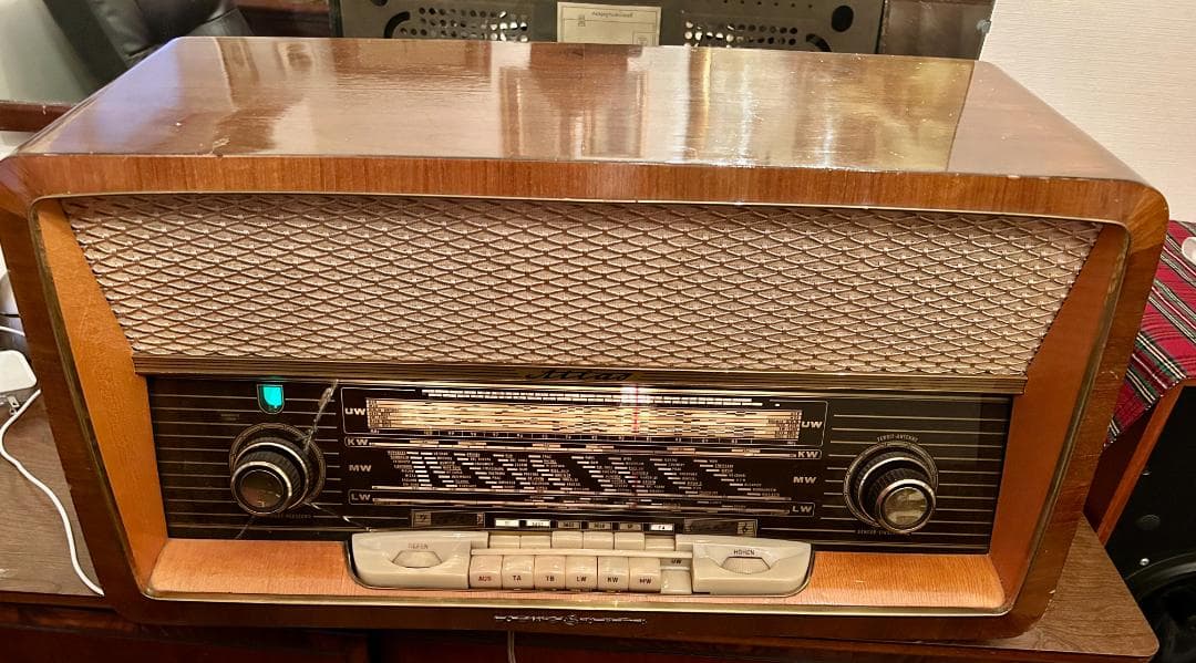ドイツLoewe 2790W 真空管ラジオ/整備済 AM/FM/LW/AUX対応
