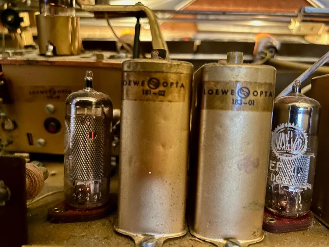 ドイツLoewe 2790W 真空管ラジオ/整備済 AM/FM/LW/AUX対応