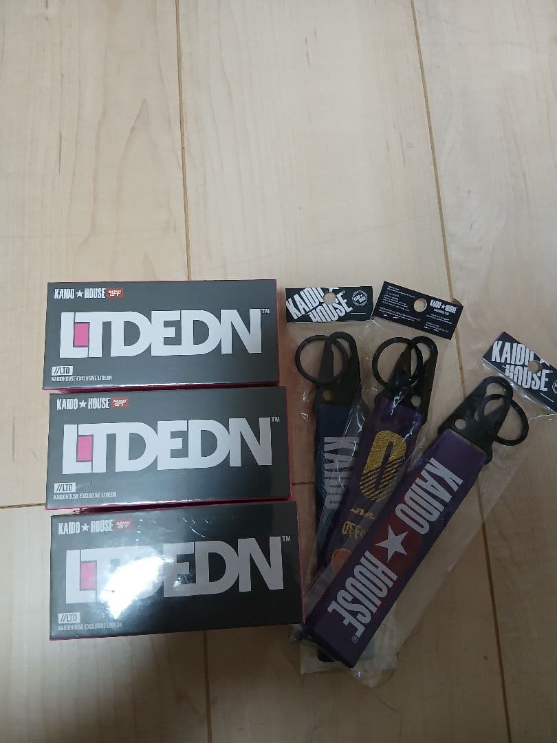 ミニカー Kaido SilveradoFuji Speedway 3 Set