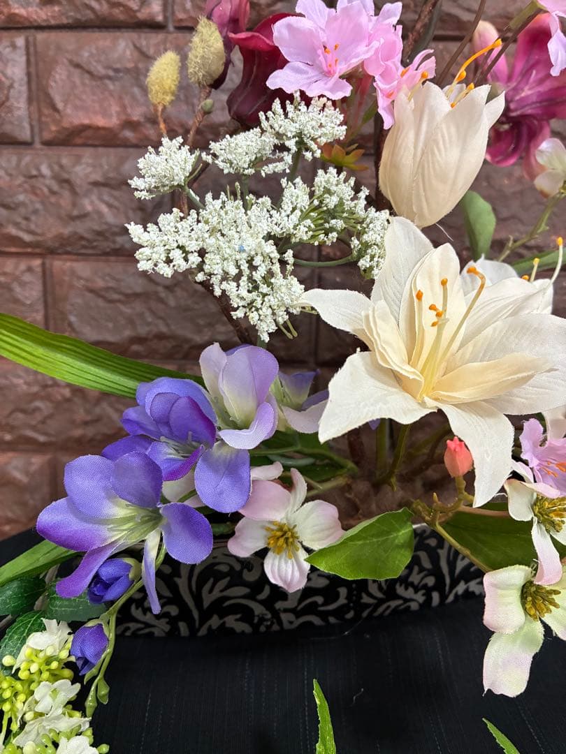 桜とハナミズキ・こぶしの春アレンジ｜和モダンインテリア｜玄関・リビングに