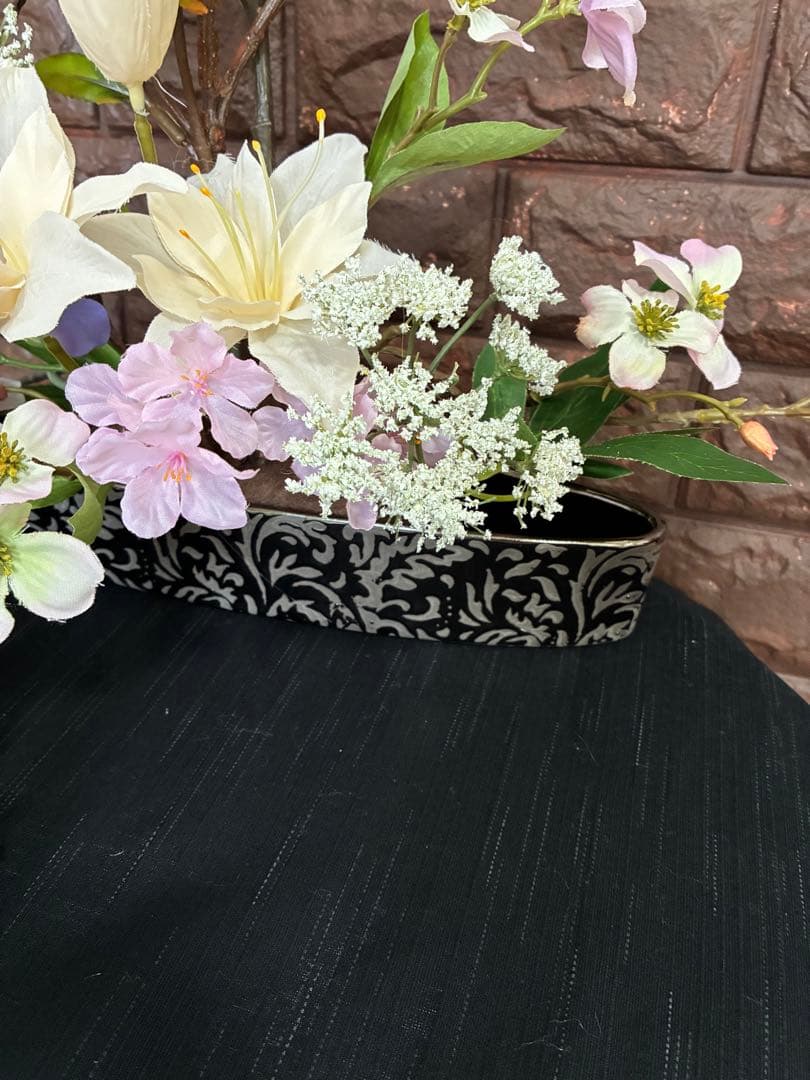 桜とハナミズキ・こぶしの春アレンジ｜和モダンインテリア｜玄関・リビングに