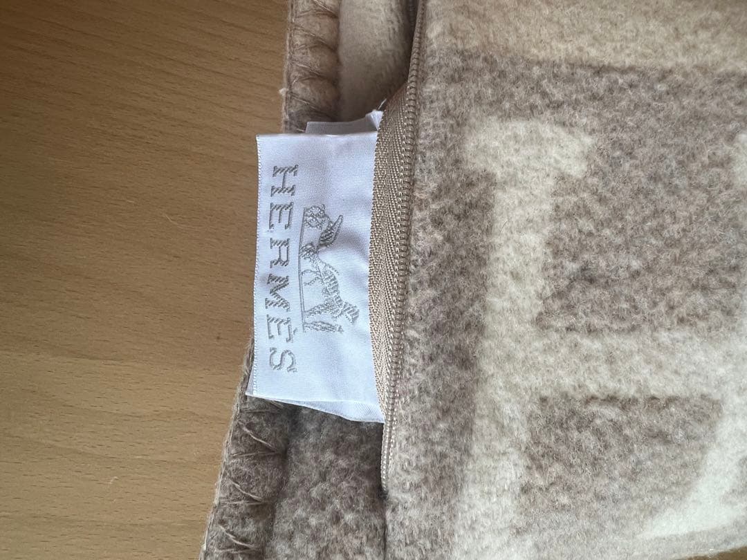 HERMES エルメス　アヴァロンクッション　PMココカモミール