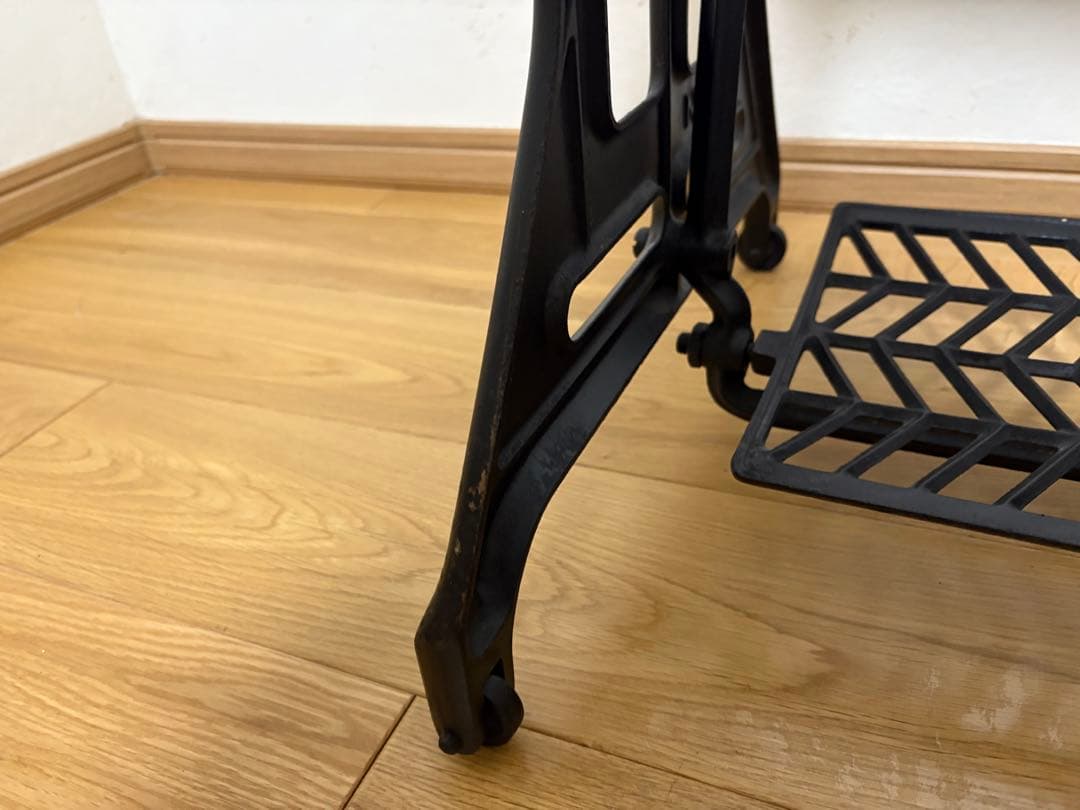 【大幅値下げOK】MITSUBISHI ミシンテーブル脚
