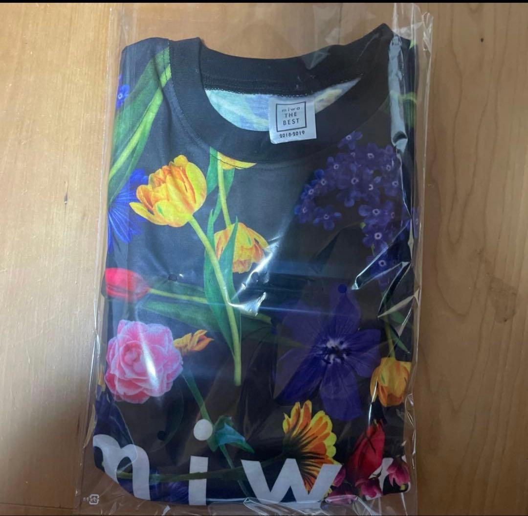 ◯限定　miwa デカTシャツ Flower Ver. ブラック