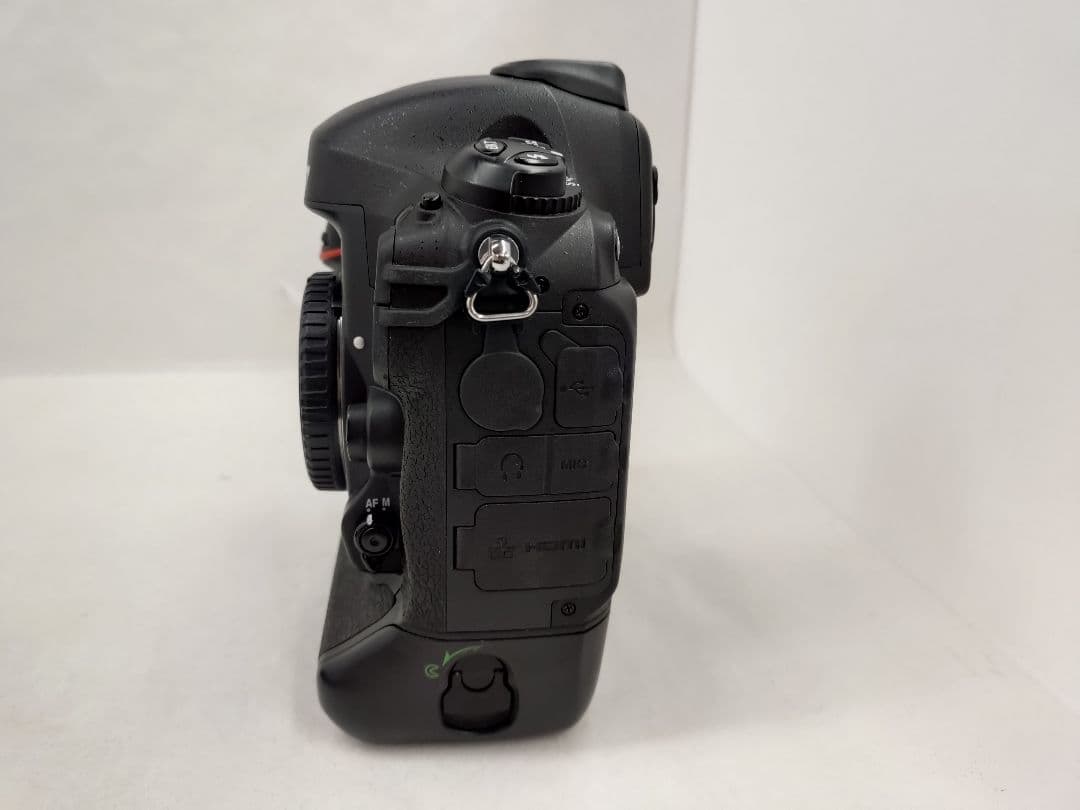 Nikon D4 デジタル一眼レフカメラ 本体