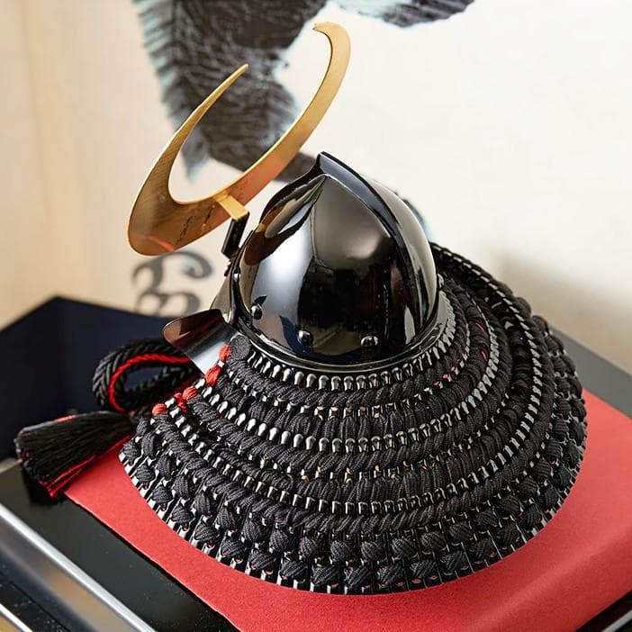 未開封 久月 定価209000円 ワダエミ監修 南蛮甲冑兜飾り「王者」