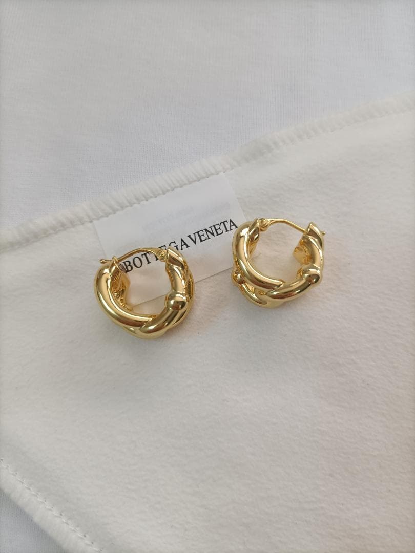 【美品】BOTTEGA VENETA ボッテガヴェネタ ピアス ゴールド