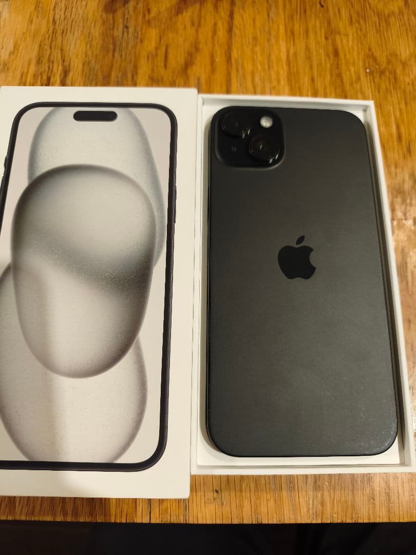 美品　iPhone 15 Plus 128GB
