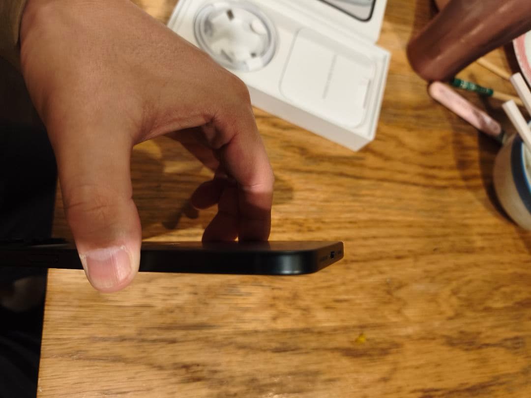 美品　iPhone 15 Plus 128GB