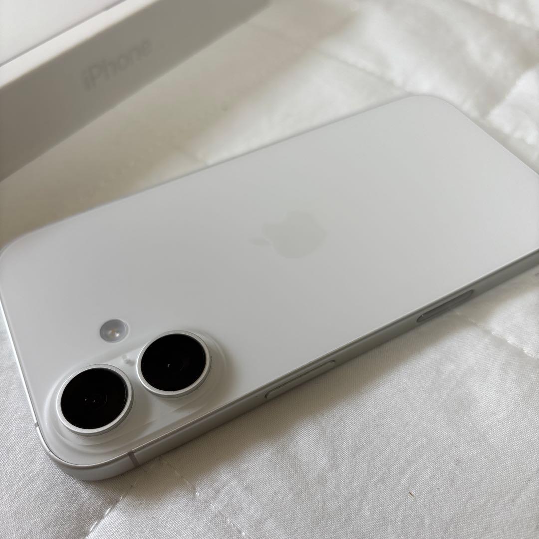 iPhone16 128GB ホワイト