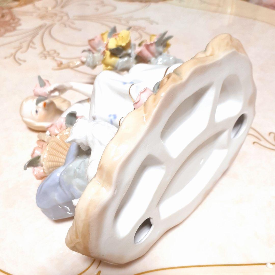 輸入雑貨　陶器　スペイン調　『女の子と猫』　エレガント　アンティーク